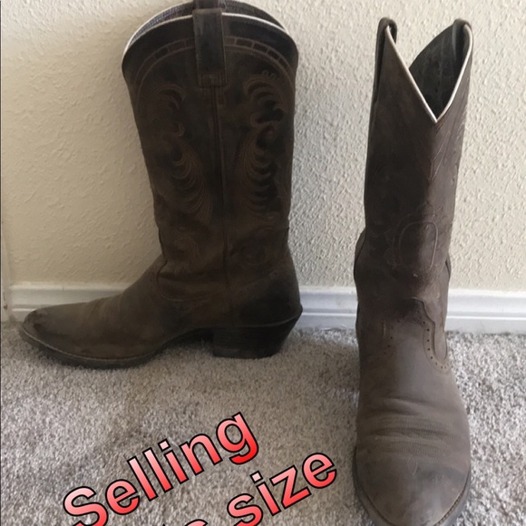 Ariat Shoes - Size 8.5 Ariat boots!